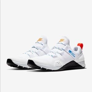 nike air tech trainers